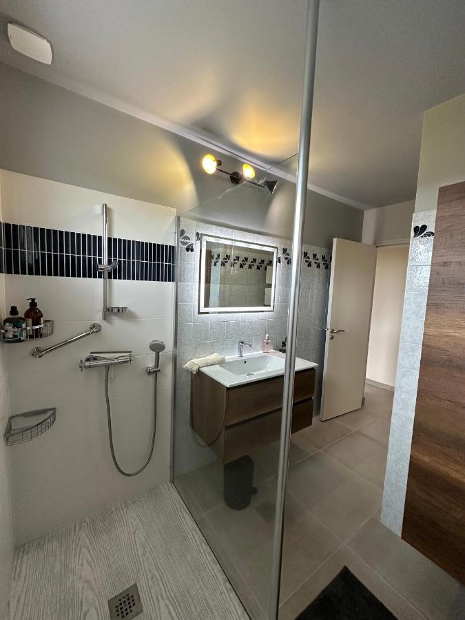 Au Coeur Du Terroir Champenois Villa Chavot-Courcourt Bagian luar foto